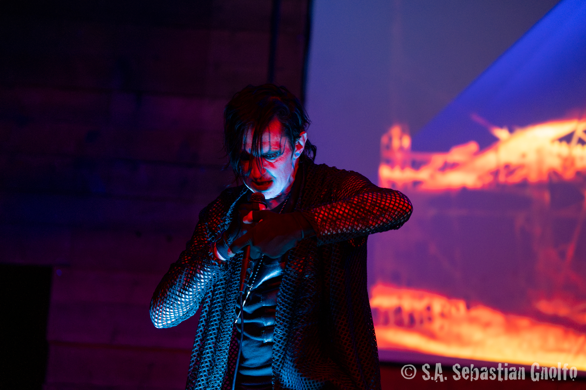 Cold Waves Austin: Curse Mackey